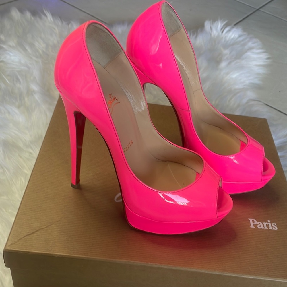 Christian Louboutin HOT PINK 👠👠